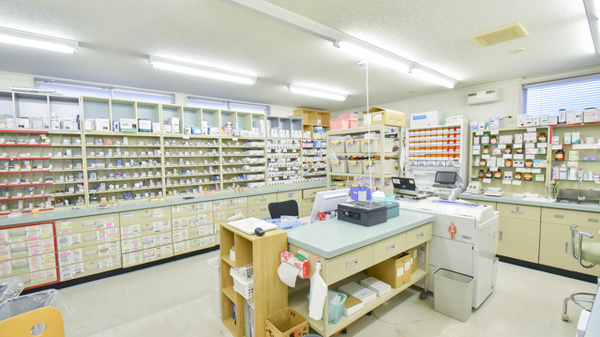 さつき調剤薬局の調剤室