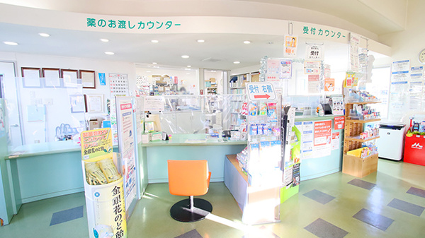 トリム薬局　東根店の受付/カウンター