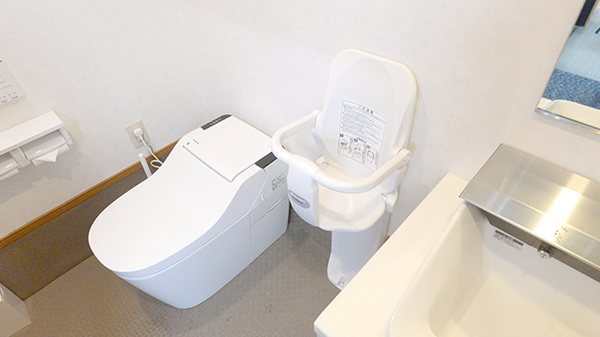 ニーズ薬局あきほ店のお手洗い