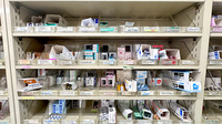 ミドリ薬局福川店の薬棚