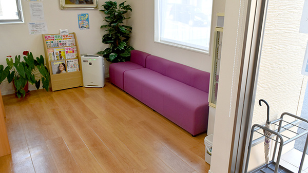 有限会社杉山薬局の待合スペース