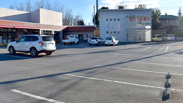 エル薬局響が丘店の駐車場