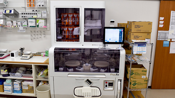 クスリのサンロード雨宮調剤薬局の調剤器具