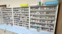 櫛形調剤薬局の薬棚