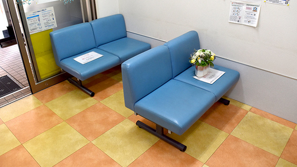 アイ薬局の待合スペース