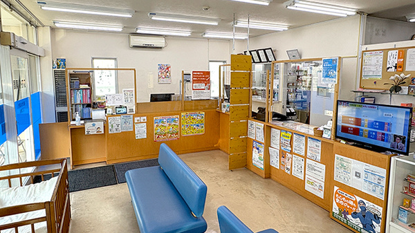 スマイル薬局の受付/カウンター