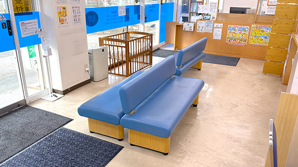 スマイル薬局の待合スペース