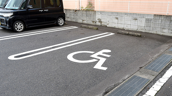 ユタカ調剤薬局　水口暁の駐車場