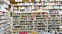 阪神調剤薬局　東近江店の薬棚