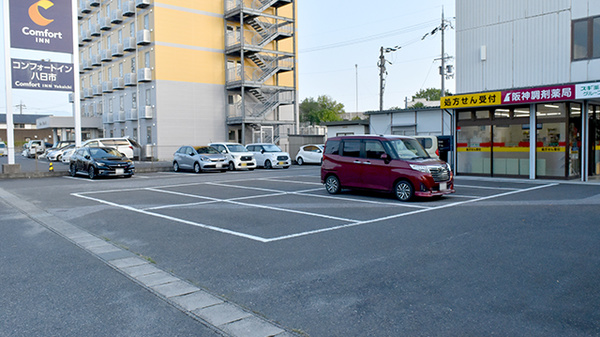 阪神調剤薬局　東近江店の駐車場