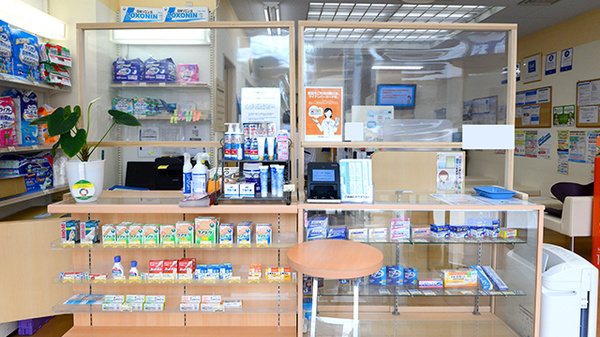 クオール薬局膳所駅前店の受付/カウンター