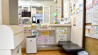 比良薬局の受付/カウンター