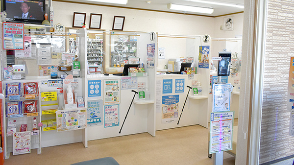 イルカ調剤薬局国分店の受付/カウンター
