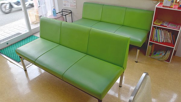 こあら薬局の待合スペース