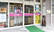マルノ薬局桜ヶ丘店の入口