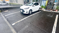 奥公園前薬局の駐車場