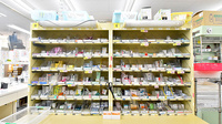 トマト薬局の薬棚