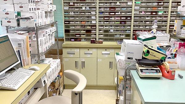 有限会社出戸調剤薬局の調剤室