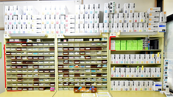 さくら薬局(新潟県)の薬棚