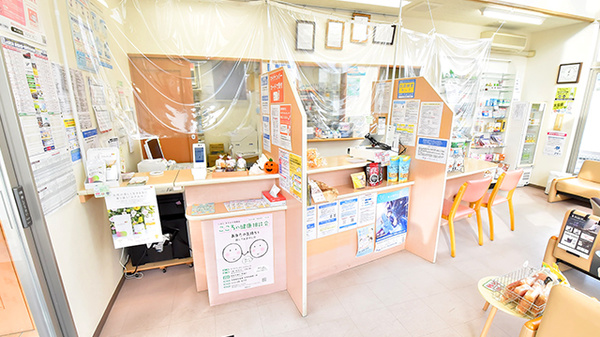 すわ調剤薬局の受付/カウンター