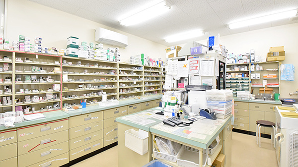 南魚沼センター薬局の調剤室