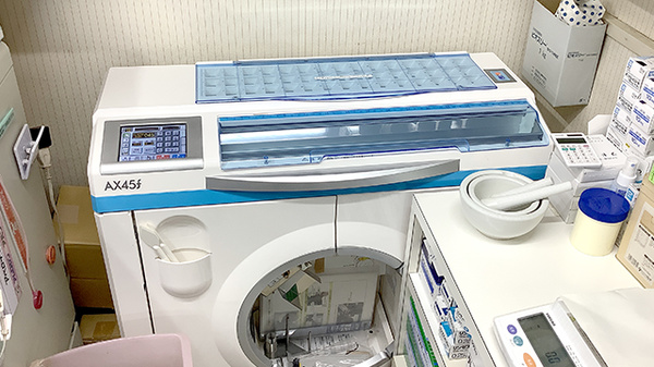 南足柄オクツ薬局の調剤器具