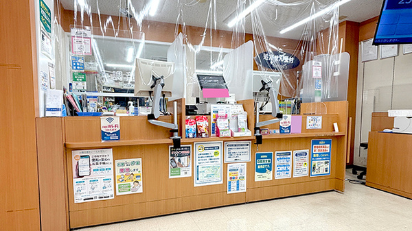 薬局トモズ 今井南町店の受付/カウンター