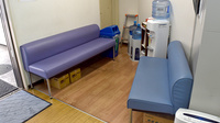 セブンス薬局金沢八景店の待合スペース