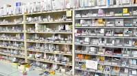 さなえ薬局金沢文庫店の薬棚