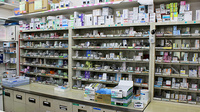 しま薬局の薬棚