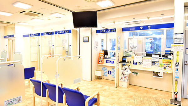 クオール薬局聖マリアンナ医大前店の受付/カウンター