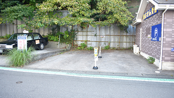 たんぽぽ薬局の駐車場