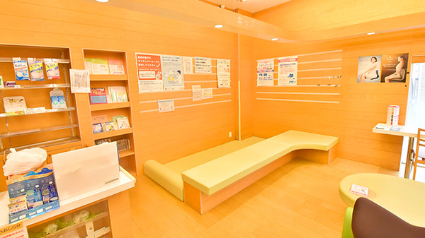 ファーマライズ薬局 新山下店のキッズ用設備
