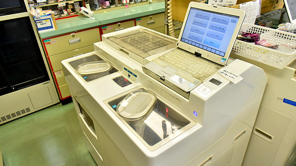 横浜みなみ薬局の調剤器具