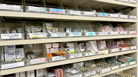元町光薬局の薬棚
