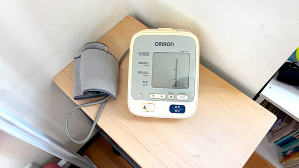 十二所薬局の血圧計