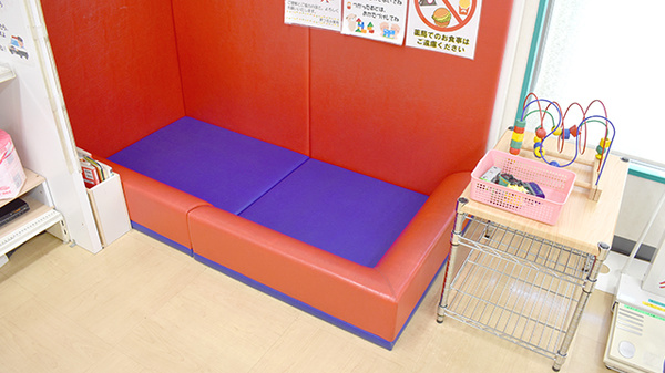 新つるみ薬局のキッズ用設備