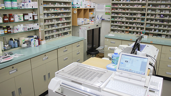 あい薬局東三番町の調剤室