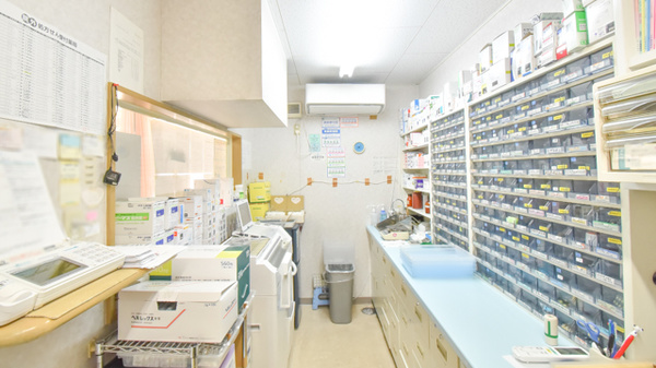 ハート調剤薬局安原店の調剤室
