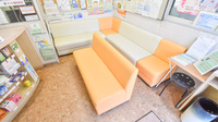 ハート調剤薬局中央通り店の待合スペース
