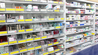 ひまわり調剤薬局の薬棚
