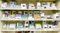 幸保調剤薬局の薬棚