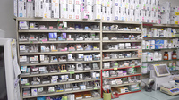 青山調剤薬局の薬棚