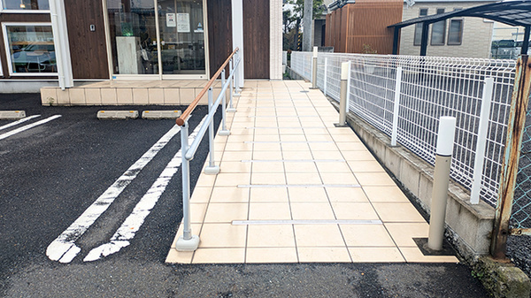 八戸調剤薬局センターのバリアフリー設備
