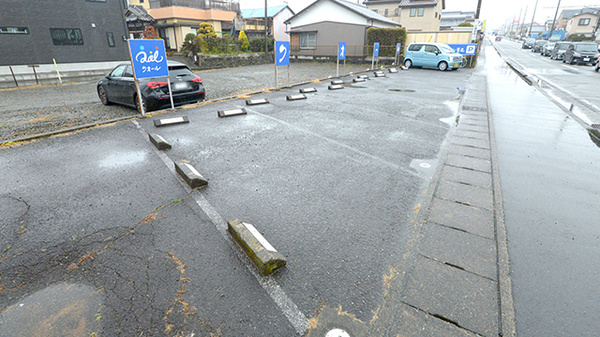 クオール薬局富士北店の駐車場