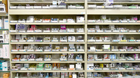 まごころ薬局大久保店の薬棚