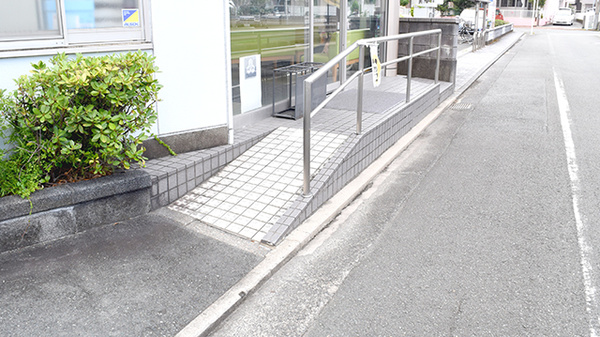 掛川中央薬局のバリアフリー設備