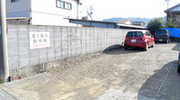 進士薬局の駐車場