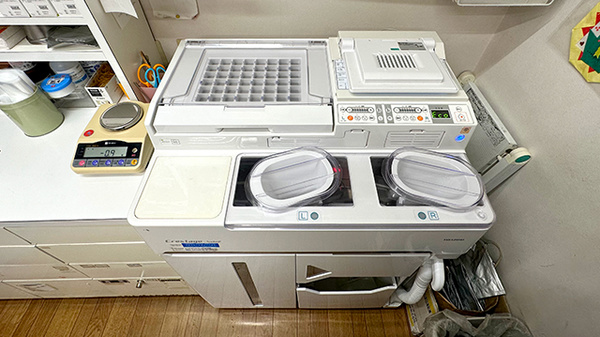 石川薬局曲金店の調剤器具