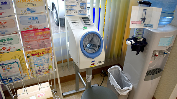 南山堂薬局　小笠店の血圧計